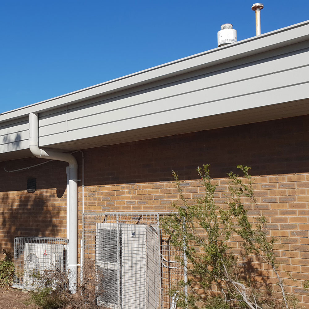 Let Anthony Duncan Builders Pty Ltd create quality guttering for your home or business.